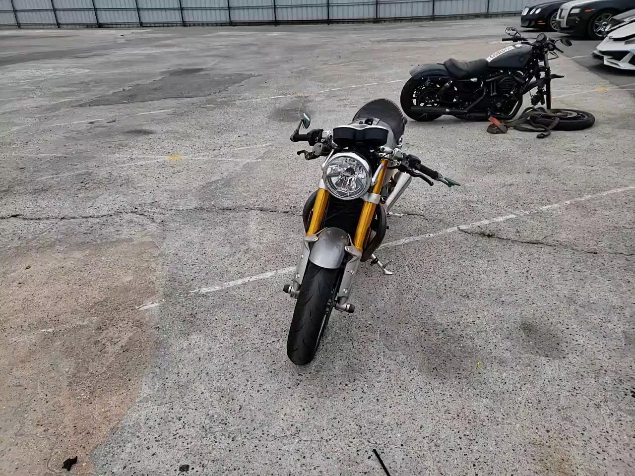 2016 TRIUMPH MOTORCYCLE THRUXTON 1 SMTD21HF3GT773596