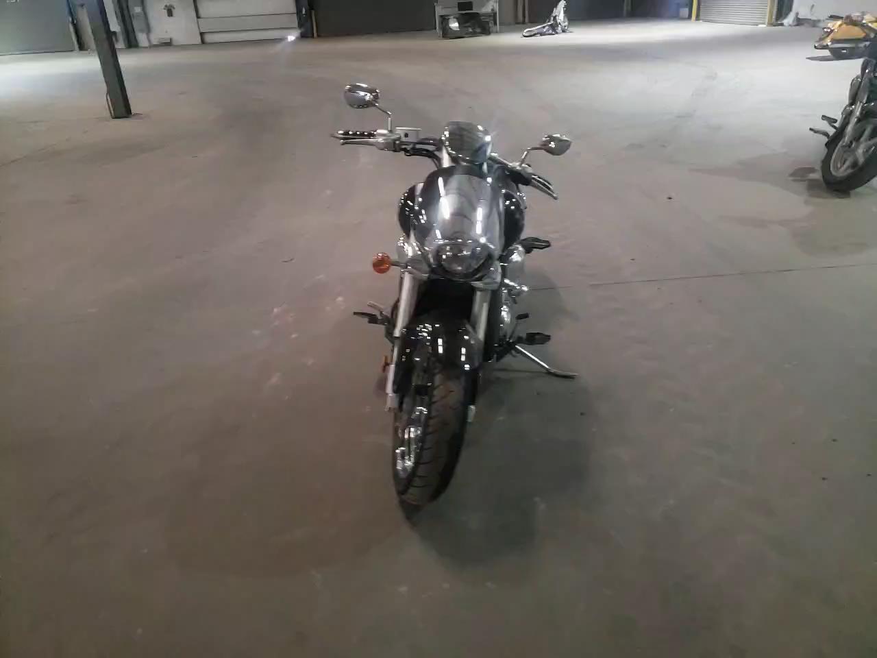2006 SUZUKI M109R / VZ JS1VY53A462100724