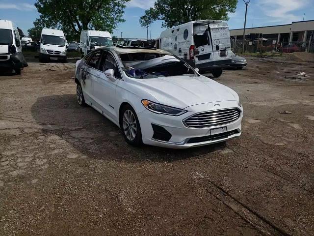 2019 Ford Fusion - Image 11