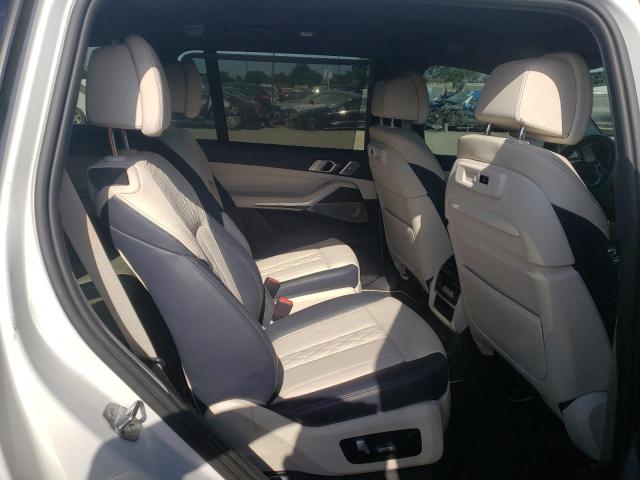 5UXCX6C03LLE35512 BMW X7 M50i