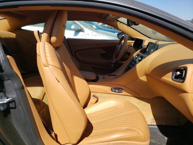 SCFRMFAV3HGL02041 Aston Martin DB11