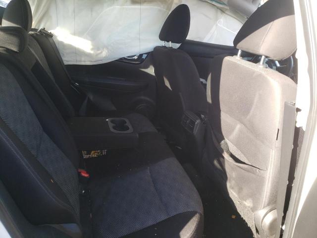 JN1BJ1CR0HW106420 Nissan Rogue Sport S
