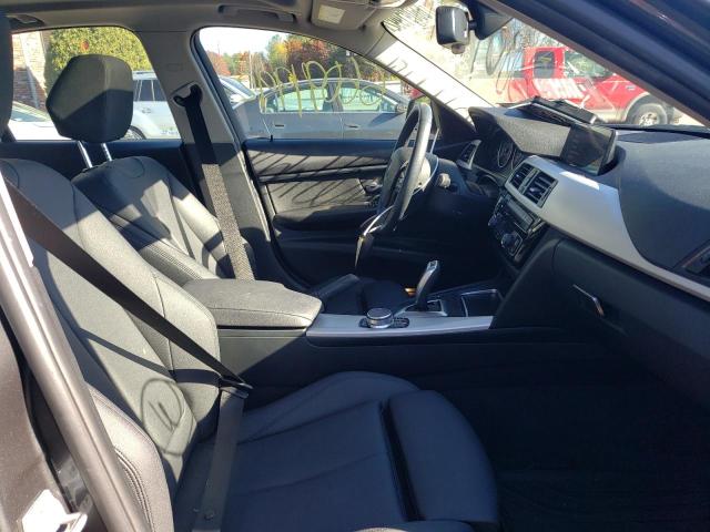 WBA8E5G52JNU45599 BMW 320 XI