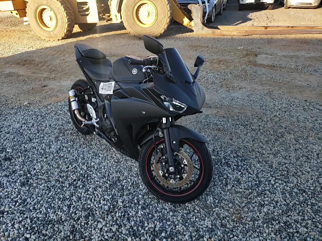2017 YAMAHA YZFR3 MH3RH06Y8HK017031
