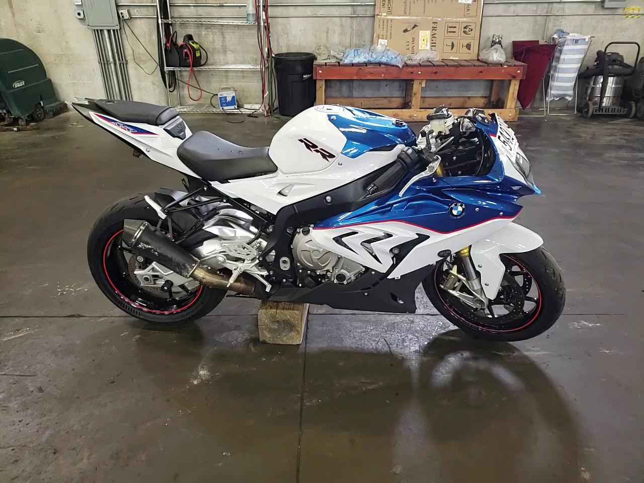 2016 BMW S 1000 RR WB10D2107GZ354986