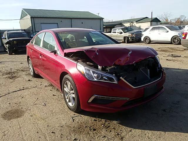 2015 HYUNDAI SONATA SE 5NPE24AF4FH060904