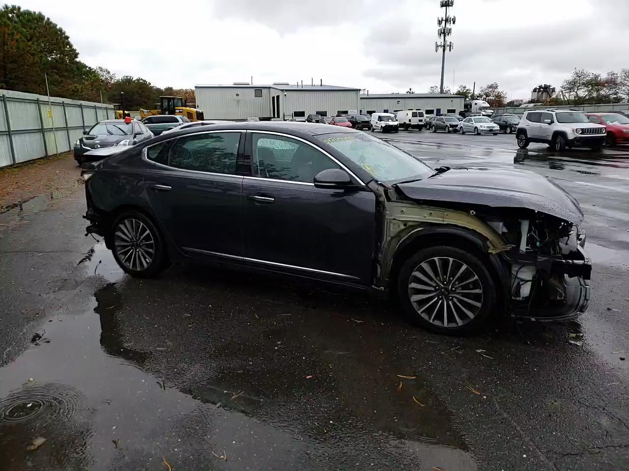 2017 KIA CADENZA PR KNALC4J15H5062606