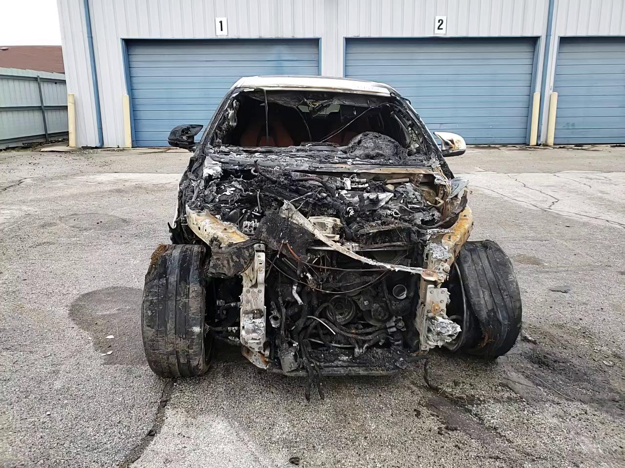 2019 BMW X6 M 5YMKW8C5XK0Y74976