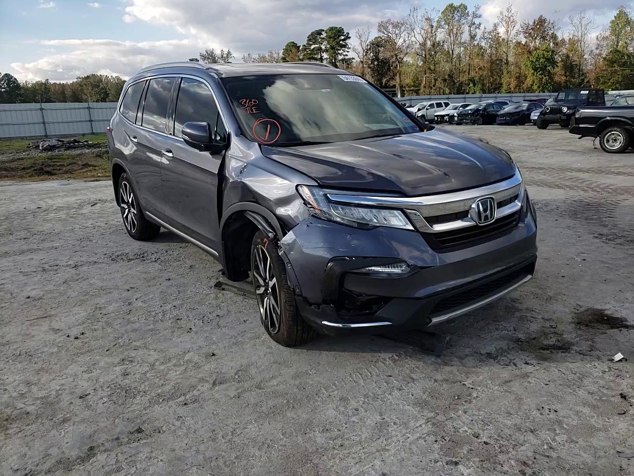 2019 HONDA PILOT TOUR 5FNYF6H69KB060425