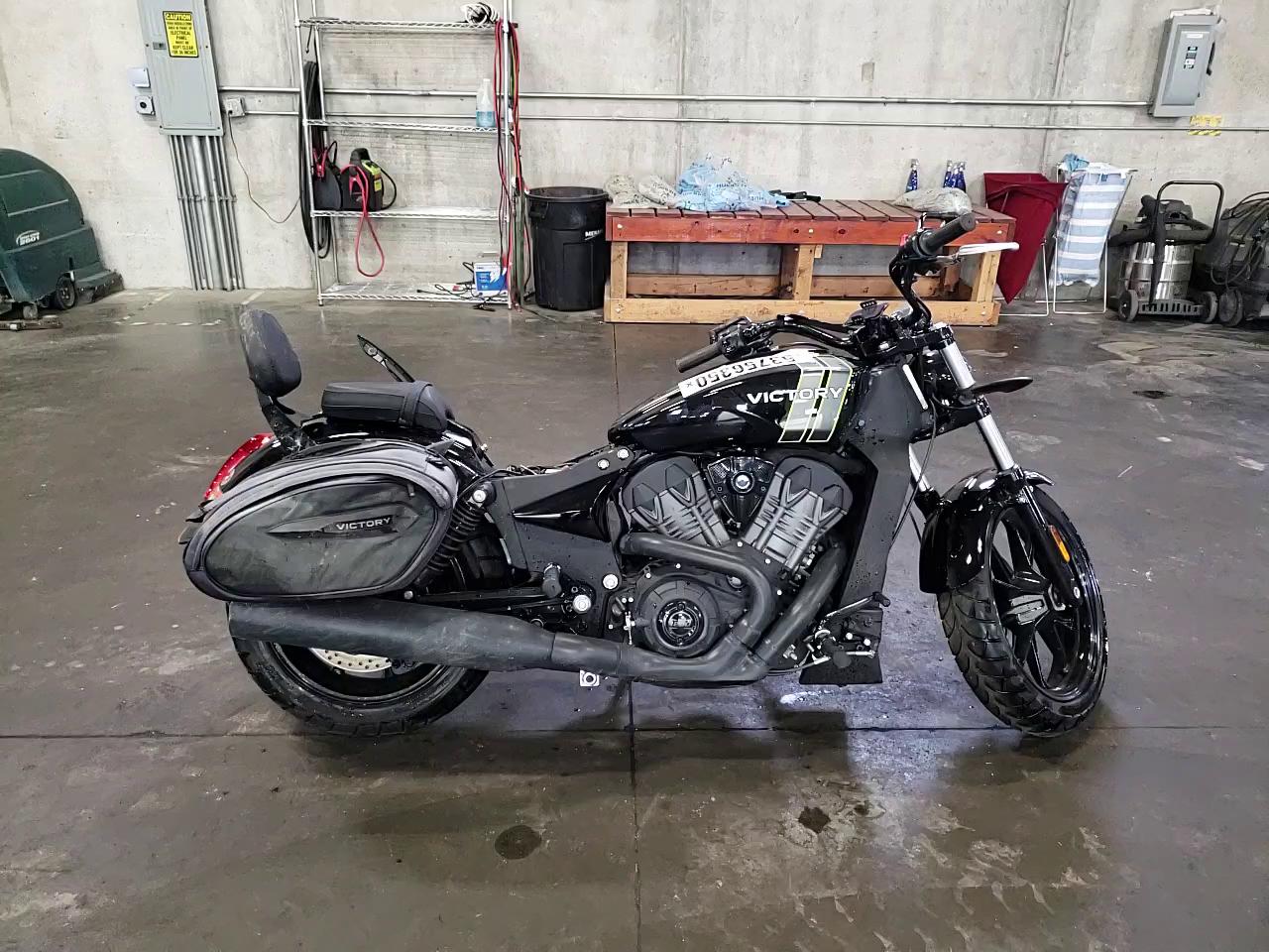 2017 VICTORY MOTORCYCLES OCTANE 5VPFTB000H3003442