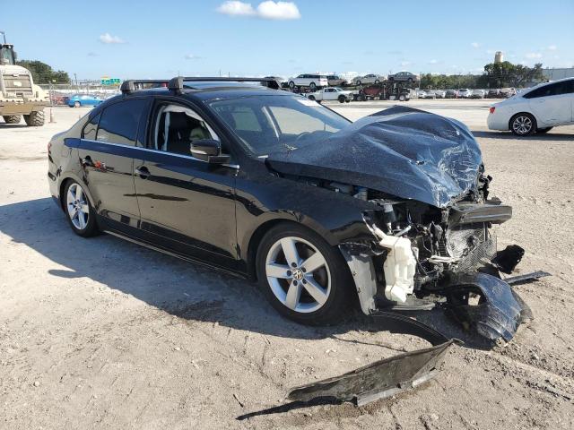 3VW3L7AJ4EM298221 Volkswagen JETTA TDI