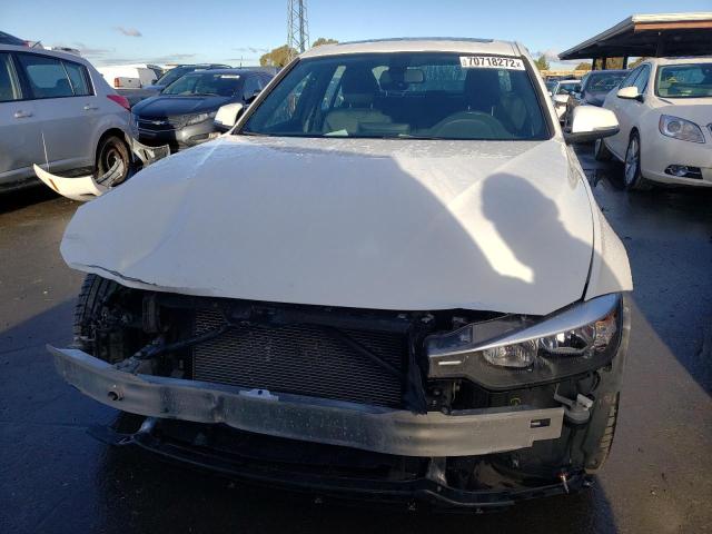WBA3C3G54FNT50909 BMW 320 I Xdrive