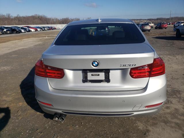 WBA3A5C50EF605992 BMW 328 I