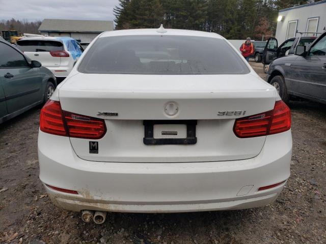 WBA3B3G55FNR89352 BMW 328 XI