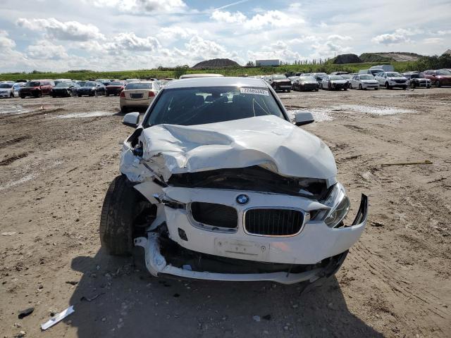 WBA8A3C5XJA489329 BMW 320 XI