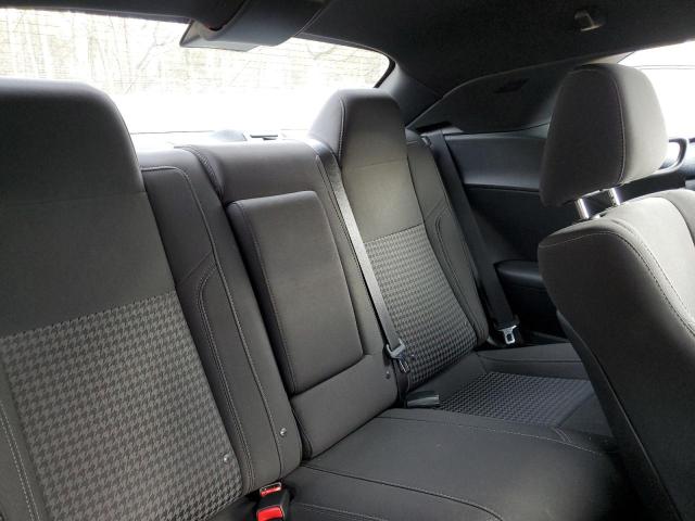 2C3CDZBT5HH560640 Dodge Challenger R/t