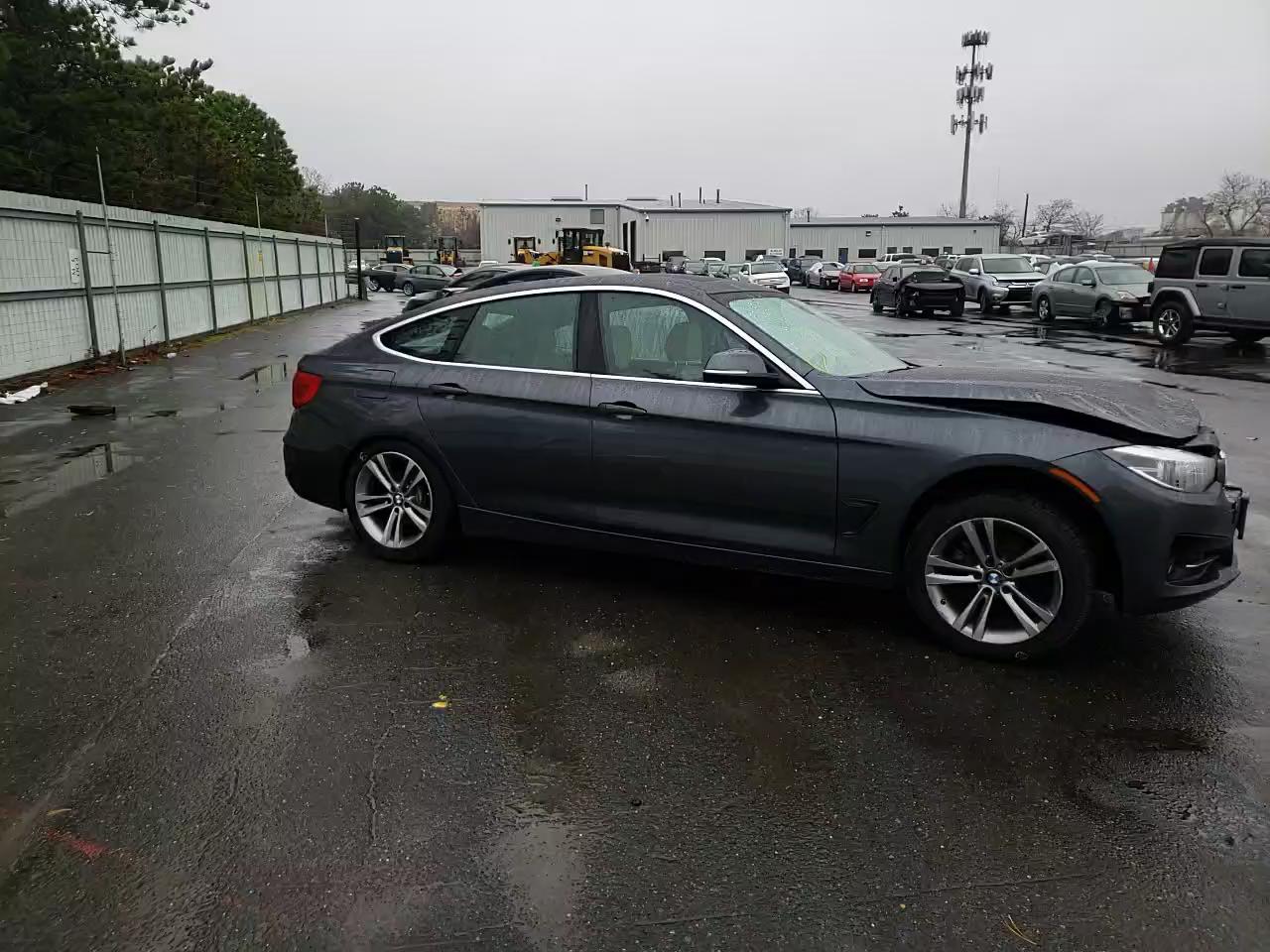 2017 BMW 330 XIGT WBA8Z9C38HG826680