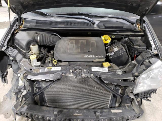 2C4RDGBG8FR612055 Dodge Grand Caravan Se