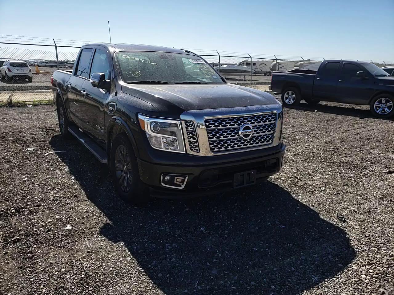 2017 NISSAN TITAN SV 1N6AA1E61HN507134