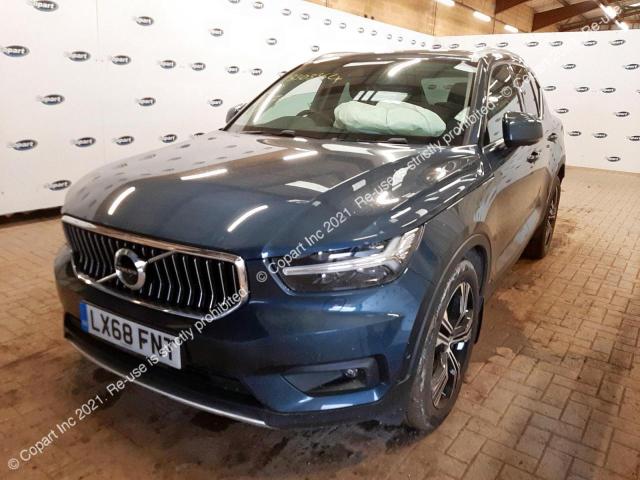 Auction sale of the 2018 Volvo Xc40 Inscr, vin: YV1XZACBCK2082596, lot number: 73303362