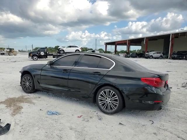 Фото: WBAJR3C02LWW64256