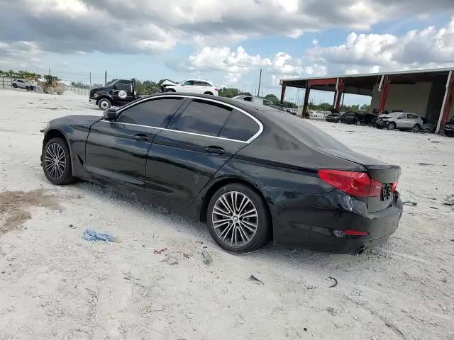 Фото: WBAJR3C02LWW64256