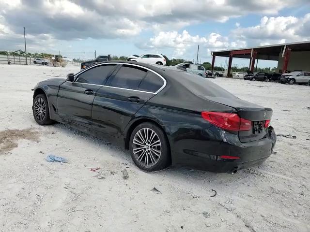 Фото: WBAJR3C02LWW64256