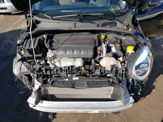 ZFBCFYDB0JP640744 Fiat 500x Lounge