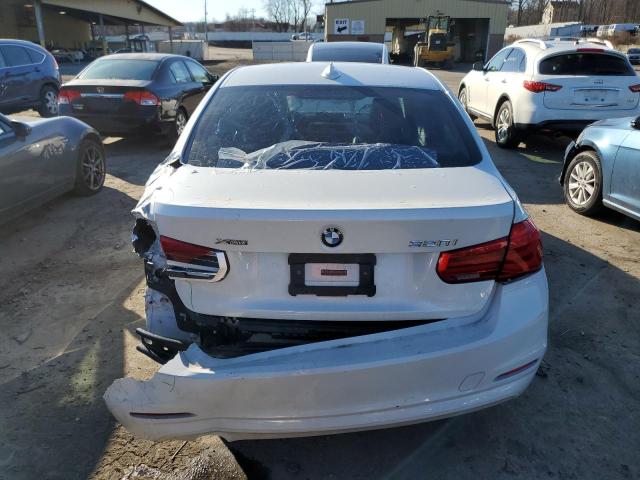 WBA8E5G58JNU45803 BMW 320 XI