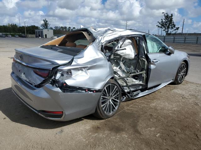 58ADA1C17NU024082 Lexus Es 300h Base