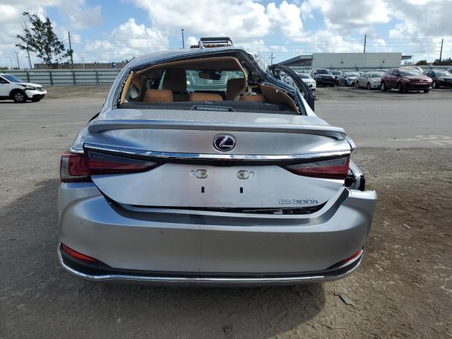 58ADA1C17NU024082 Lexus Es 300h Base
