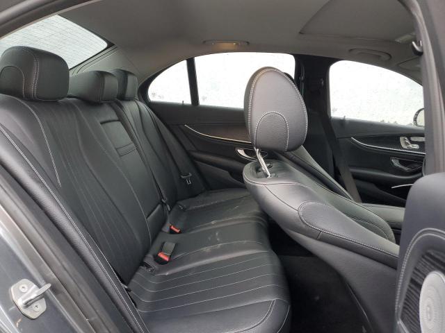 WDDZF4KB9JA307972 Mercedes-Benz E 300 4matic