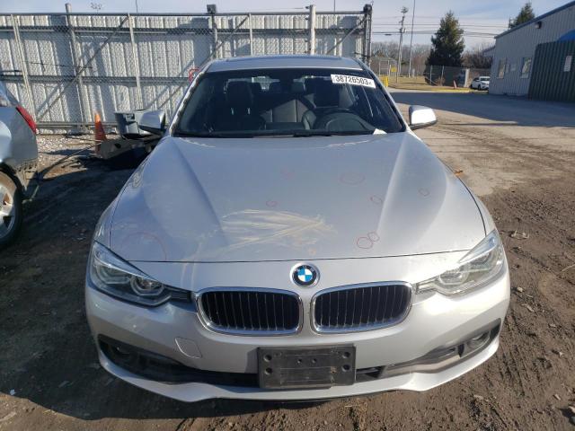 WBA8A3C52JK763696 BMW 320 XI