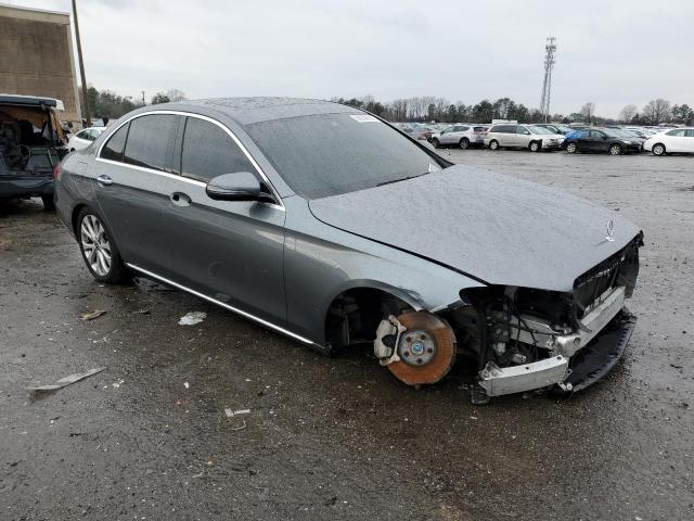 WDDZF4KB9JA307972 Mercedes-Benz E 300 4matic