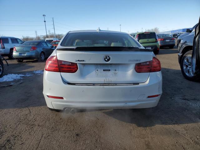 WBA3B5C51EF958707 BMW 328 Xi Sulev