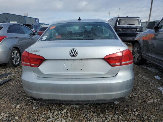 1VWAT7A31FC043649 Volkswagen PASSAT S