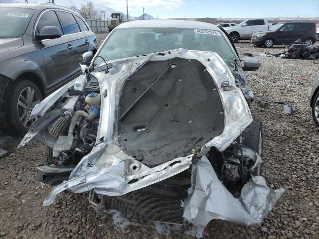 1VWAT7A31FC043649 Volkswagen PASSAT S