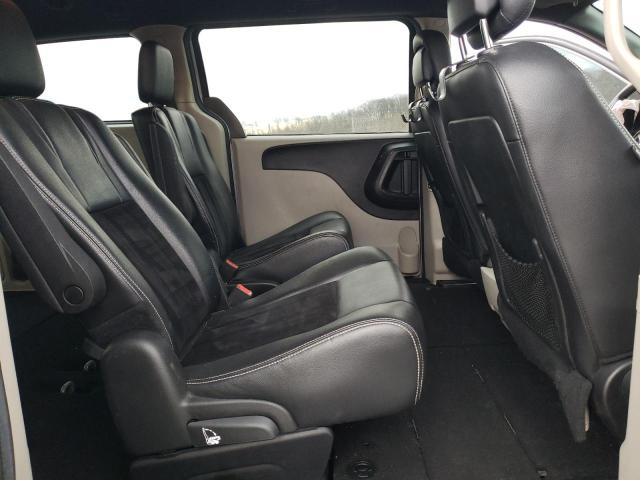 2C4RDGCG0JR327499 Dodge Grand Caravan Sxt