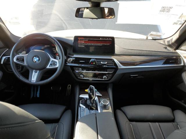WBA13BK08NCK37052 BMW M550xi