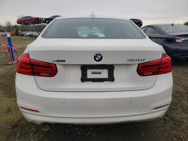 WBA8E5G55JNV01826 BMW 320 XI