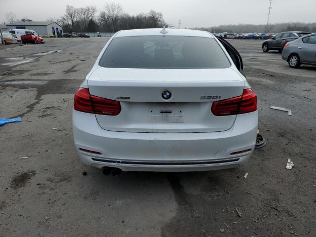 WBA8D9G55JNU71687 BMW 330 XI