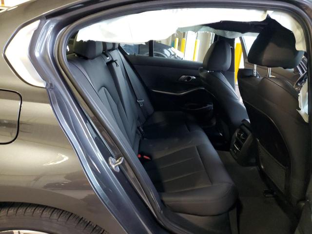 3MW5R7J00M8B93794 BMW 330XI