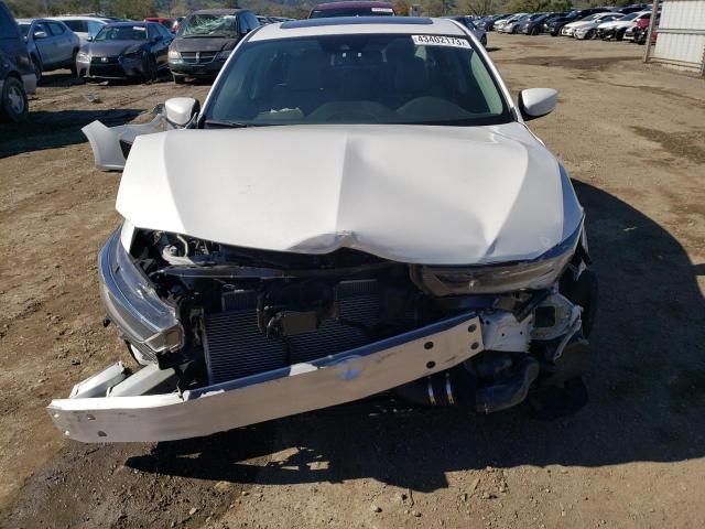 19UDE2F77LA012990 Acura Ilx Premium