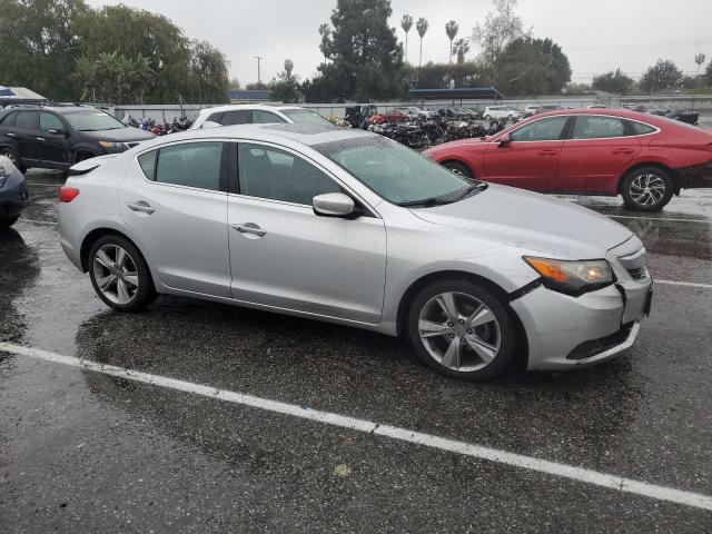 19VDE1F35EE007897 Acura ILX 20