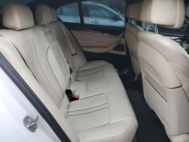 WBAJA9C5XJB033202 BMW 530e