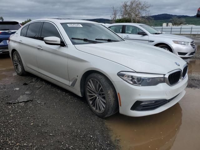 WBAJA9C5XJB033202 BMW 530e
