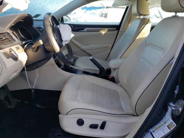1VWBA7A38JC015057 Volkswagen PASSAT SE