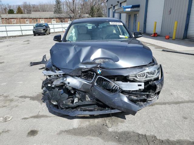 WBA8E5G51JNV02617 BMW 320 XI