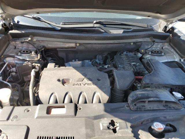JA4AD2A34JZ003553 Mitsubishi Outlander Es
