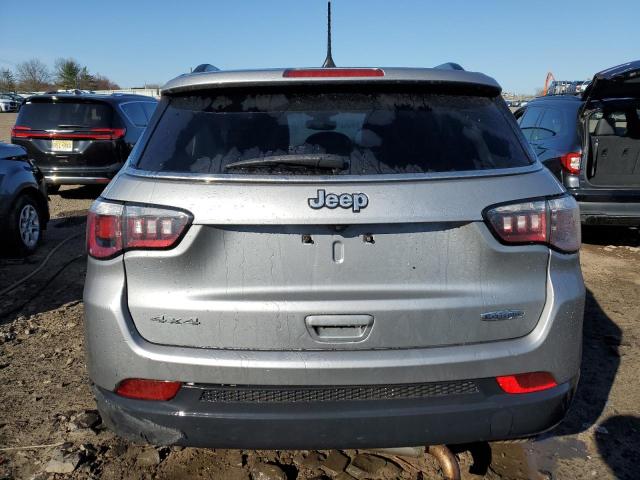 3C4NJDBB4JT200005 Jeep Compass Latitude